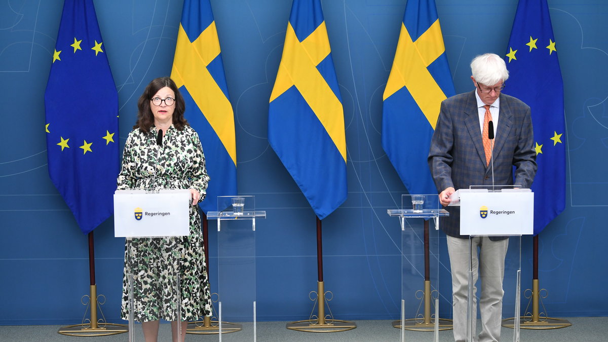 Anna Ekström och Johan Carlson.