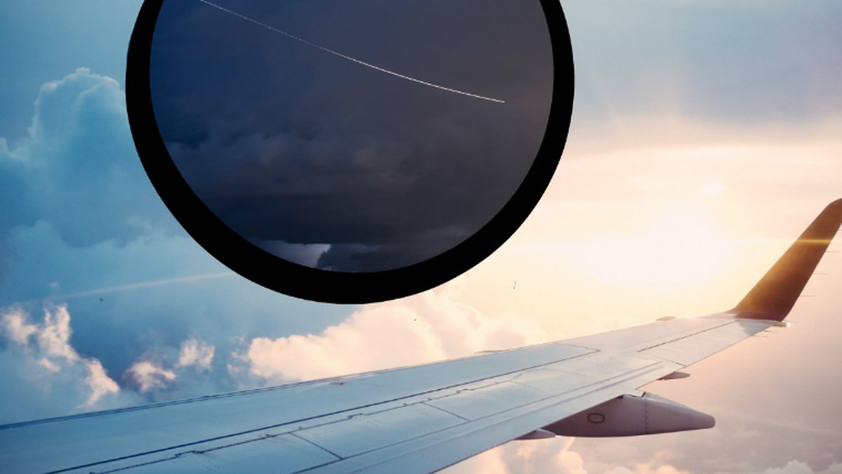 Flygplan i luften 