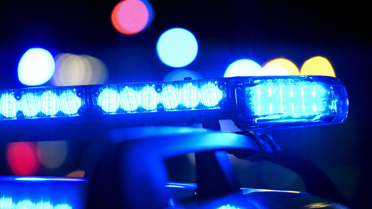 Radhuslänga i brand i Ystad – boende evakueras