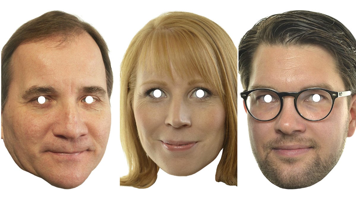 Pappmasker på partiledarna