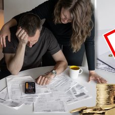 Skuld och räkningar hos kronofogden.