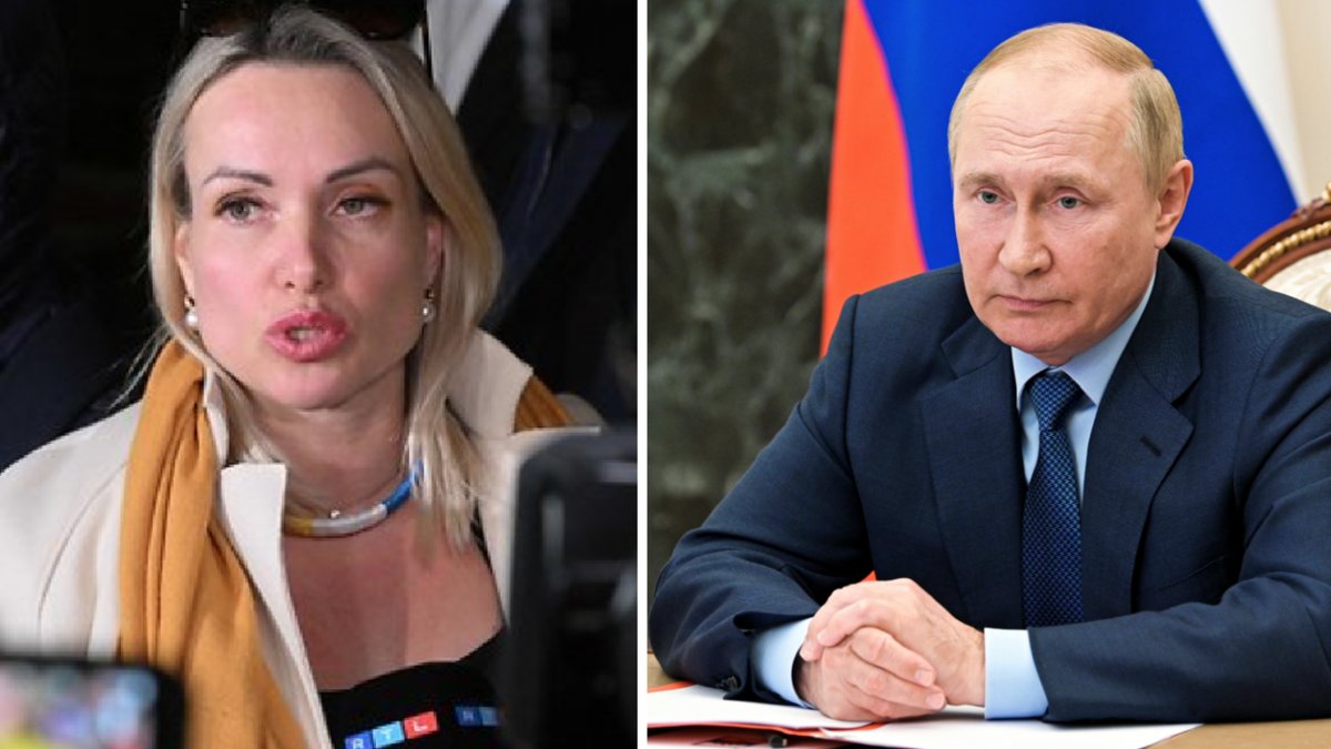 Marina Ovsjannikova lämnar domstolen den 15 mars efter att ha dömts till böter för sin protest i direktsändning i rysk stats-tv.