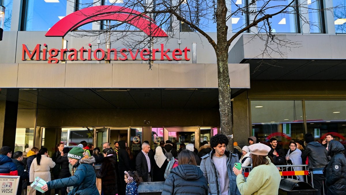 Migrationsverket, folkmassa