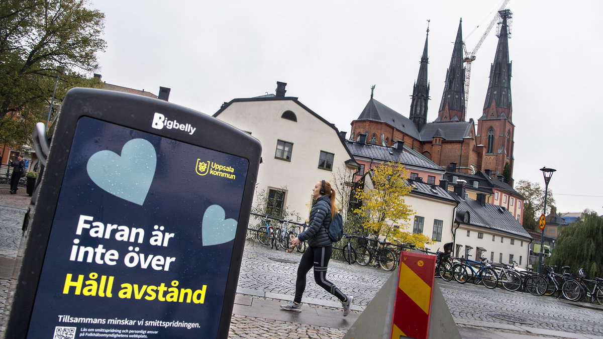 Region Uppsala larmar om att sjukvården nått sin maxkapacitet – och ber om hjälp från andra regioner.