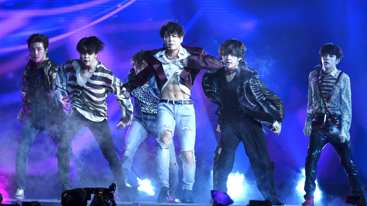 K-popgruppen BTS går ut med att de tar en paus. 