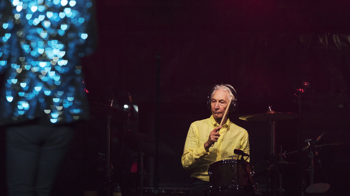 Charlie Watts är död.