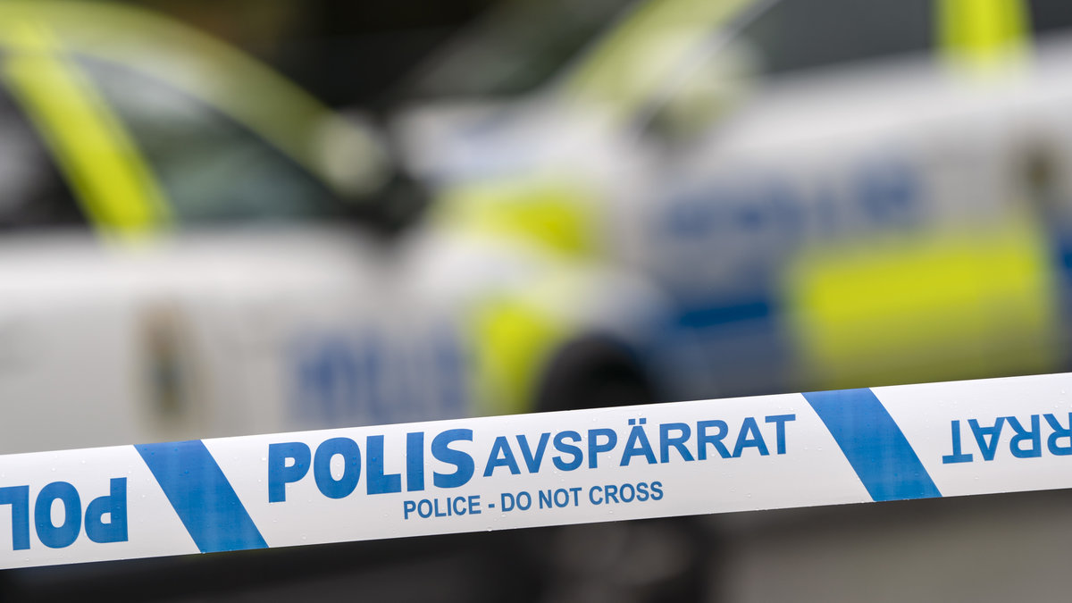 Larmet kom från en skola i Eskilstuna.
