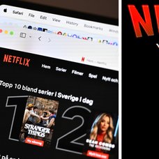 Netflix på en datorskärm vänster. Inloggningsidan Netflix höger.