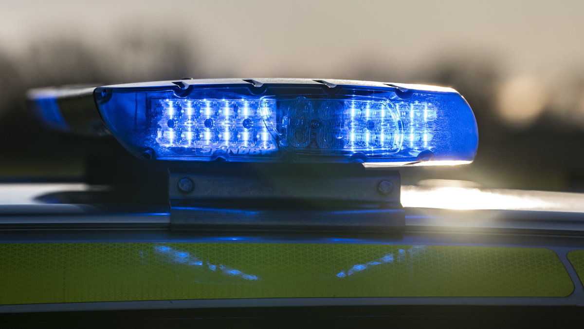 Minderårig flicka hölls inspärrad under en längre tid – våldtogs
