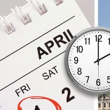 Kalender och sverigeflaggor.