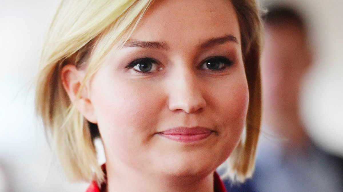 Ebba Busch Thor berättar om jobbiga tiden. 