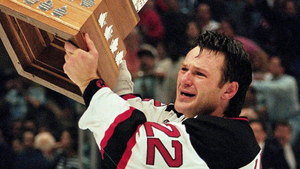 Claude Lemieux under Stanley Cup vinsten 1995.