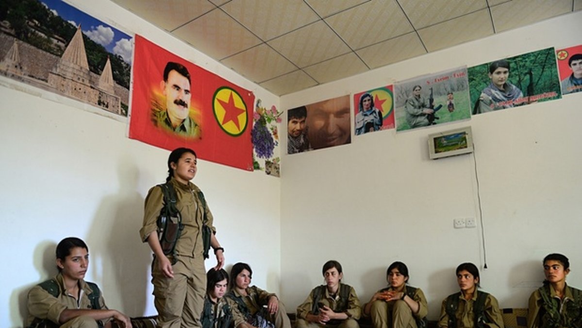 YPJ krigar mot IS