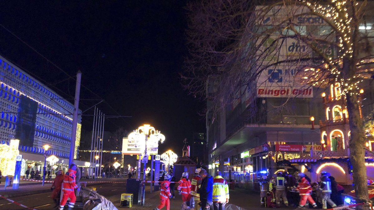 Flera har skadats på en julmarknad i Tyskland
