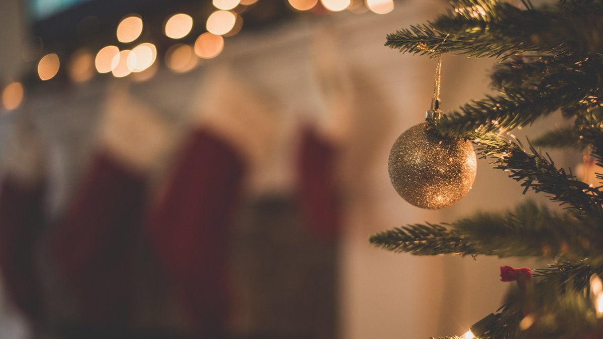 Varför heter det egentligen julklapp?