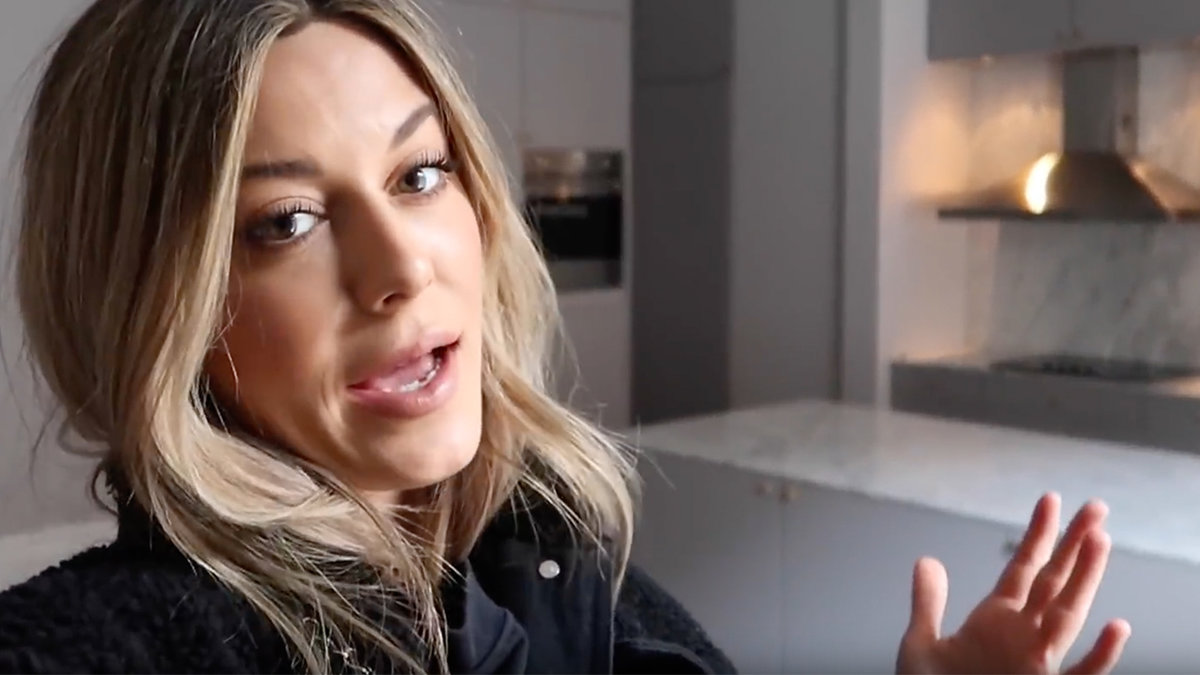Bianca Ingrosso visar upp sin nya lägenhet på YouTube.