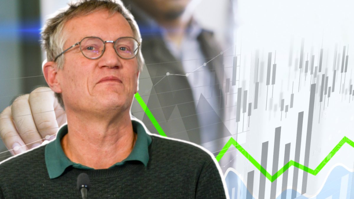 Tegnell förklarar siffrorna. Diagrammet på bilden har ingenting med artikeln att göra.