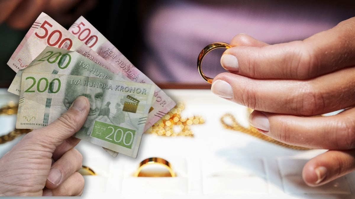 Kontanter i handen och en guldhandlare som håller i en ring.