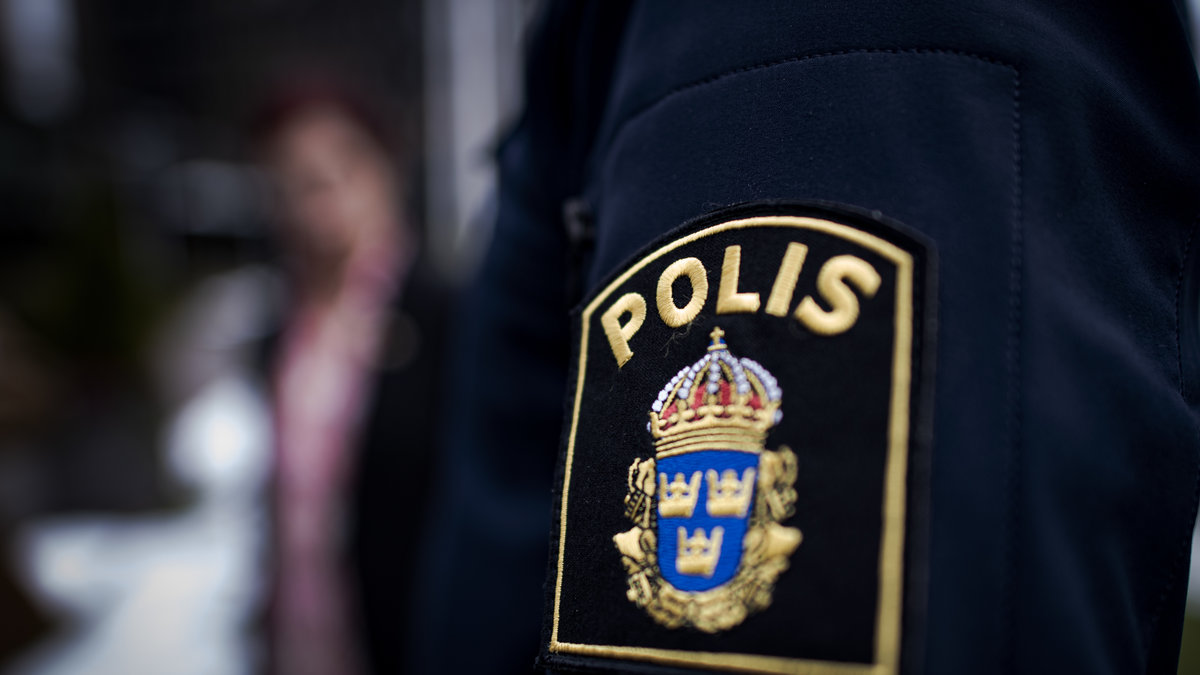 Pojke bunden och sparkad vid misstänkt förnedringsrån