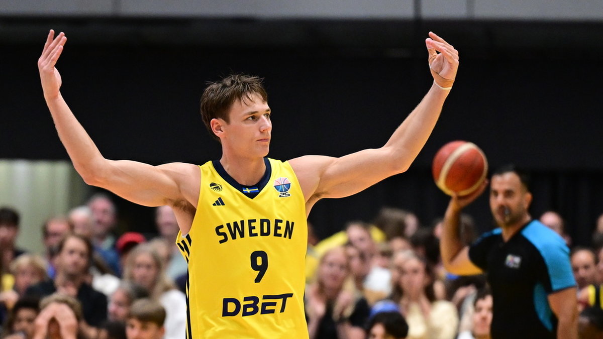 Basketspelaren Pelle Larsson.