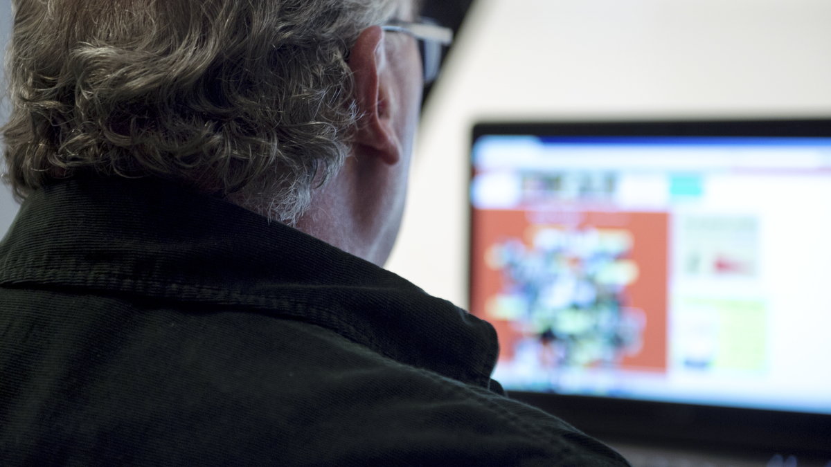 En man i 60-årsåldern döms för 25 fall av våldtäkt mot barn.
