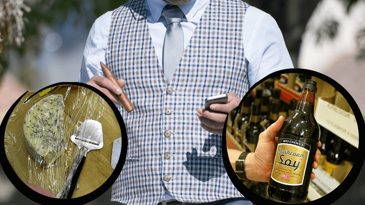 Man med cigarr, plastfolie och en sojaflaska.