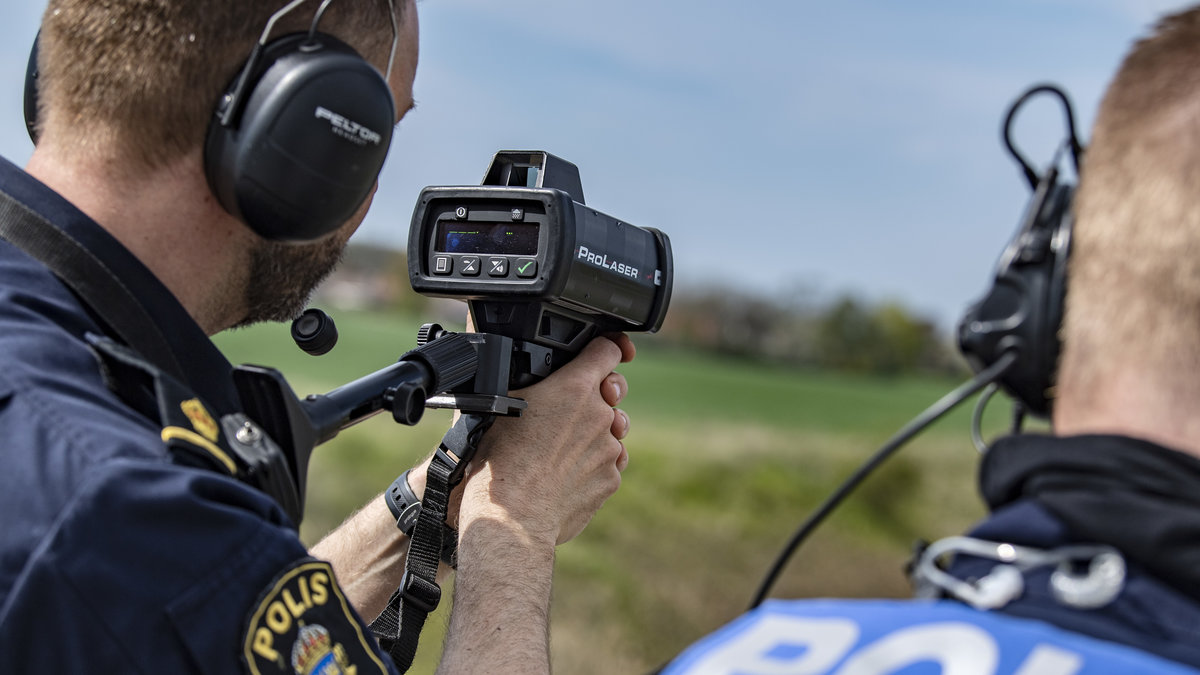 Midsommartrafiken har kommit igång – och likaså trafiköverträdelserna.