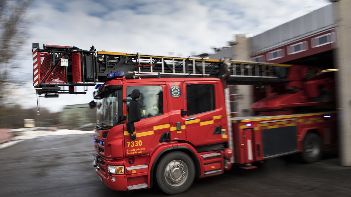 En kvinna är död efter en brand i en villa i Markaryd. Genrebild. 