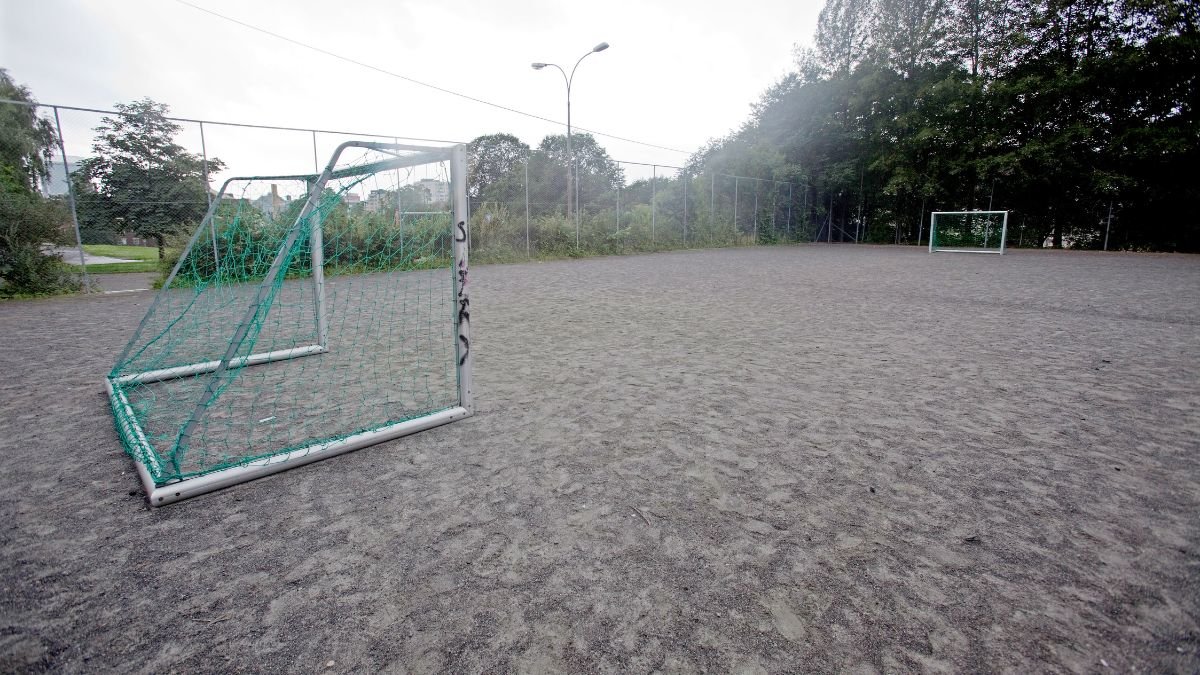Idrottsplan, grusplan.