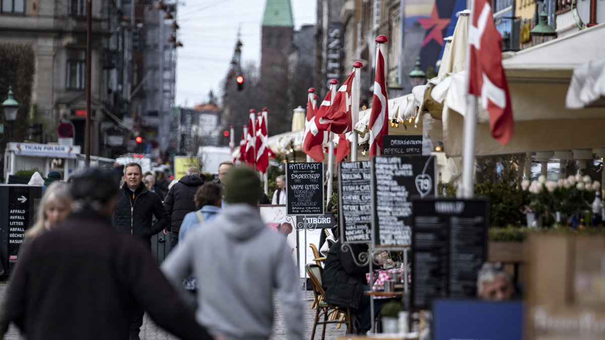 Lättnader i Danmarks restriktioner gör att danskarna nu kan gå på bio, gymma och festa igen.