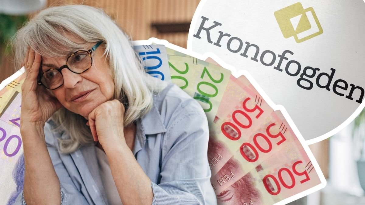 Äldre kvinna med bekymrad min, svenska sedlar och Kronofogden-skylt