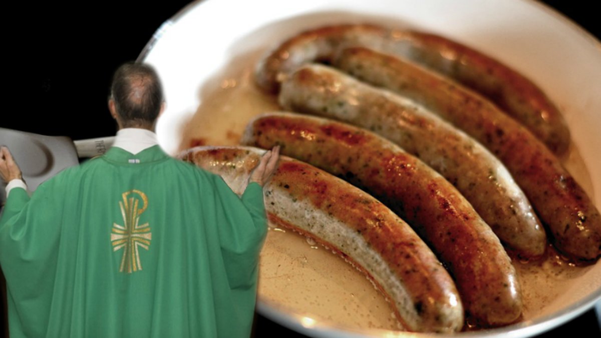 En präst och korv i en stekpanna
