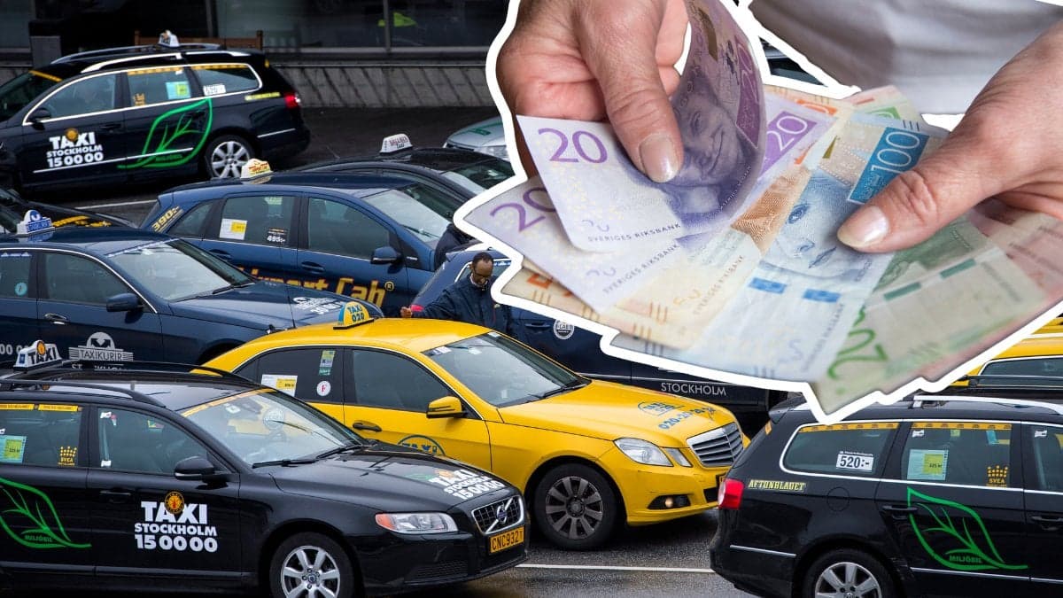 Taxibilar som står och väntar på Arlanda i bakgrunden. Person som håller kontanter utklippt höger.