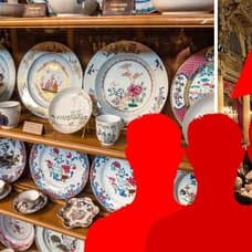 Porslin på en hylla vänster. Elyssépalatset till höger. Tre manliga siluetter, röda, i mitten.