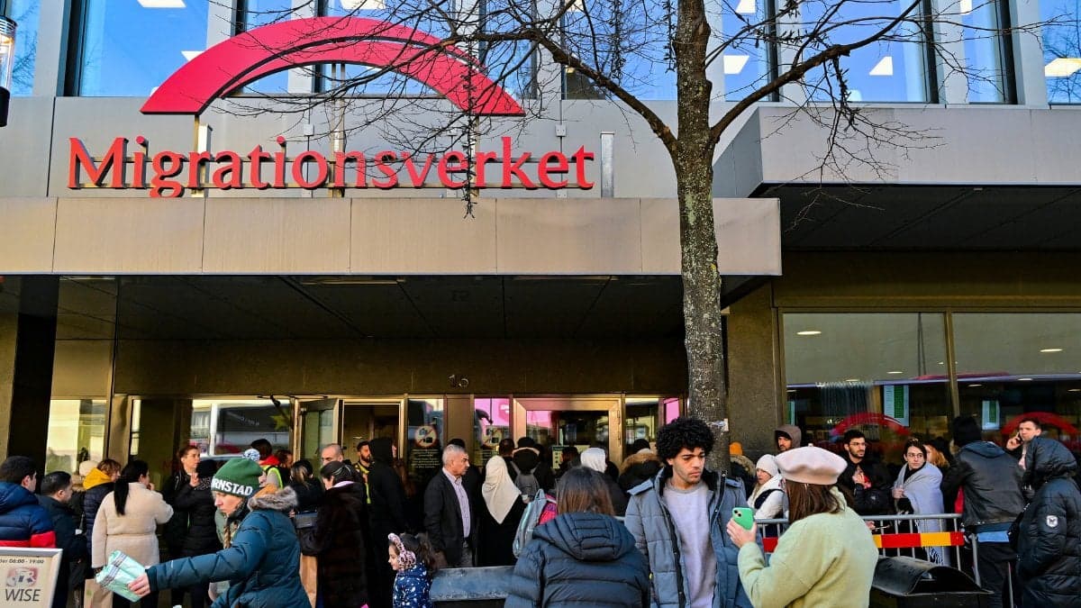 Migrationsverket, folkmassa