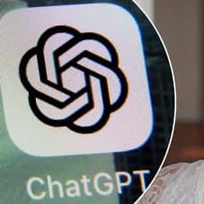 Charlotte Sander och ChatPGT:s app.