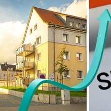 Lägenheter vänster. SBAB-skylt höger. En grön pil som går upp i mitten.