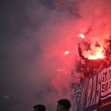 Pyro på läktaren under Göteborgsderbyt.