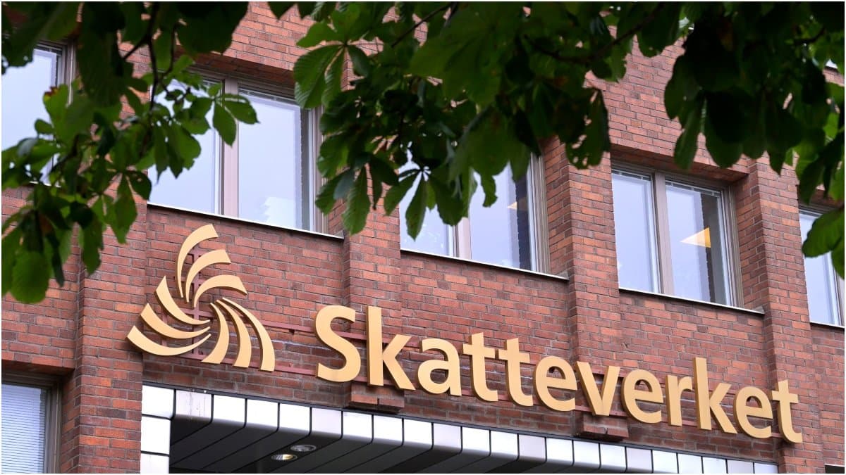 Nu kommer deklarationerna. 