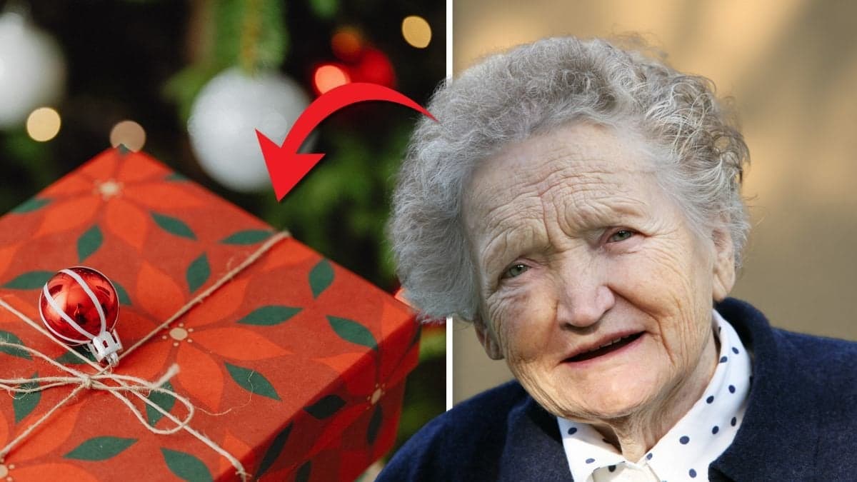 Julklapp och äldre dam.