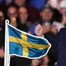 Trump och svenska flagga.