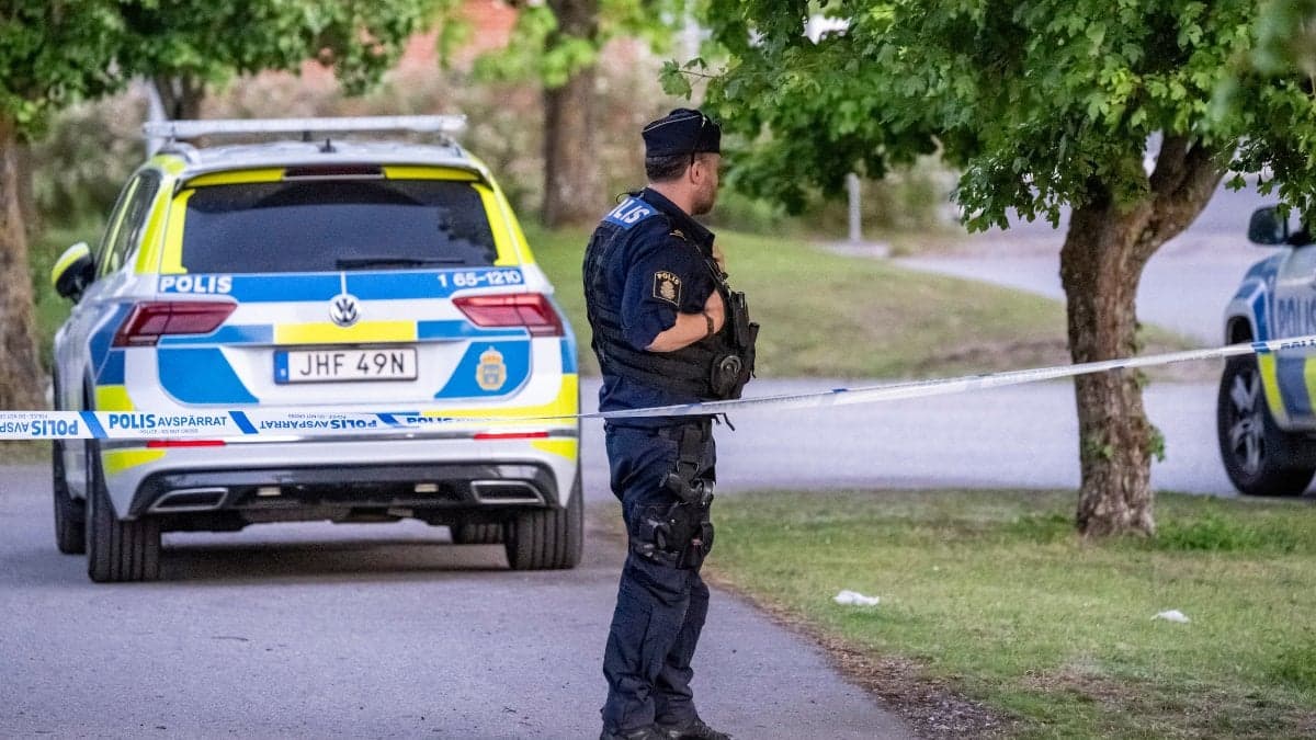 Polis