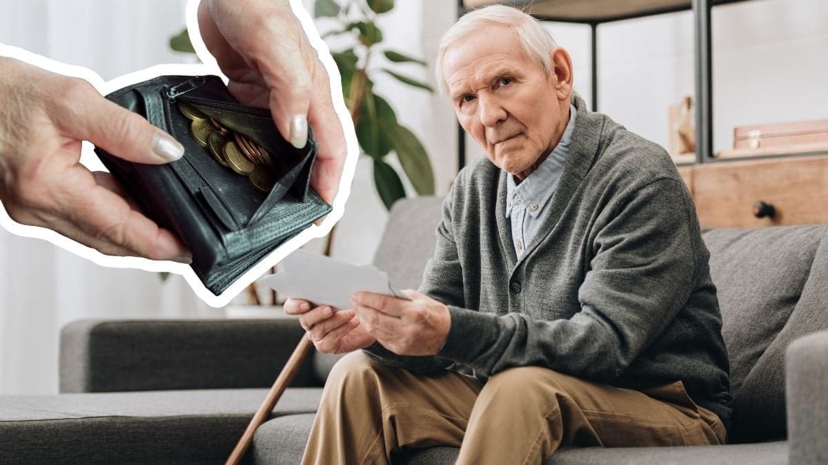 Plånbok med lite mynt och en äldre man med brev i handen.