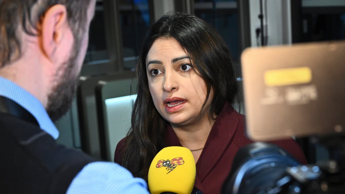 Vänsterpartiets partiledare Nooshi Dadgostar