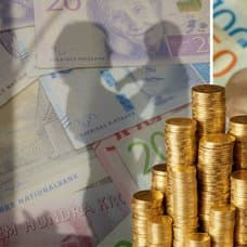 Spara pengar under 40 år.