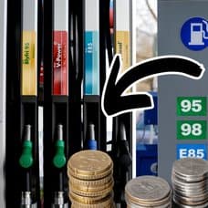 Tanka pump och bränslepriser på bensinmack.