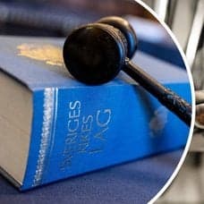 Lagbok vänster, soppslevar i ett kök höger.