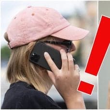 Kvinna i rosa keps som pratar i telefon och rosa iphone.