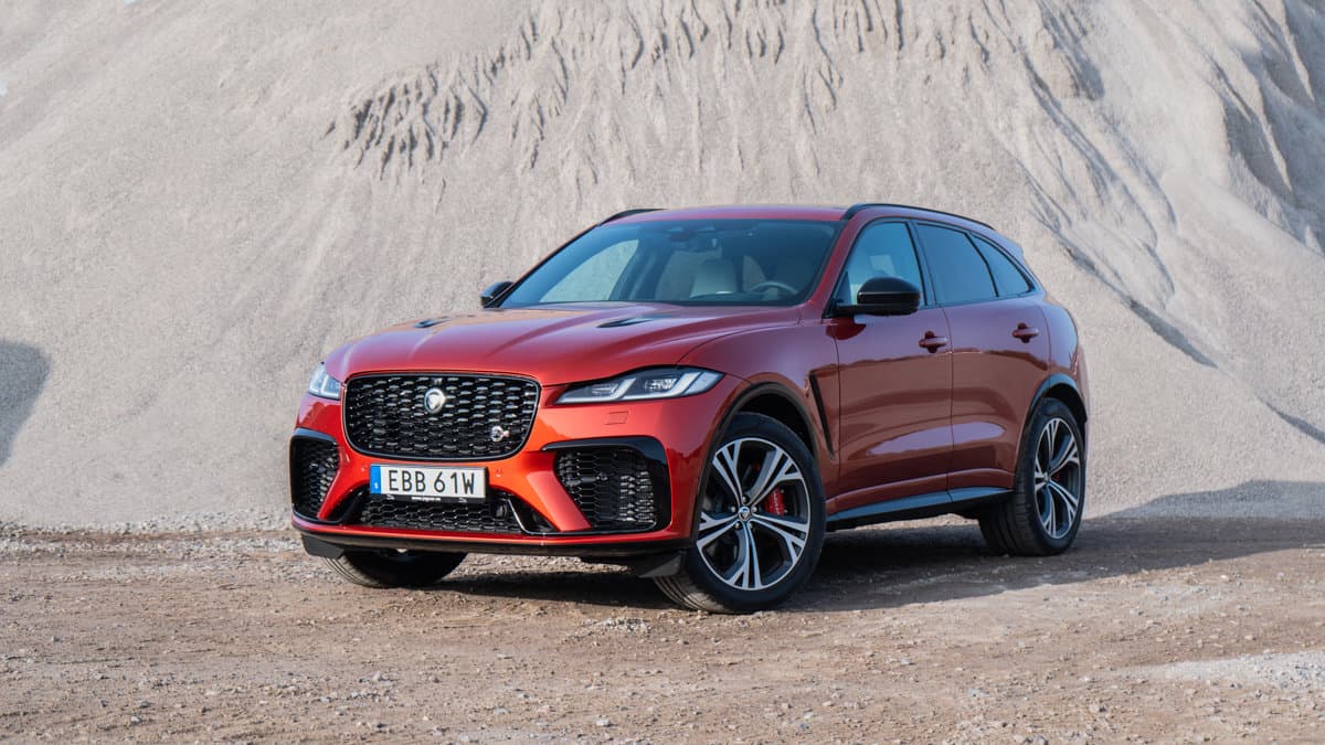 Jaguar F-Pace SVR