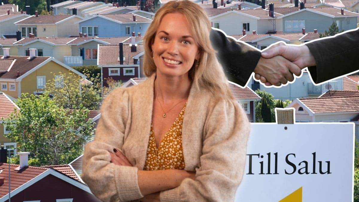 Ett villaområde, en till salu-skylt och i förgrunden syns boendeekonomen Fanny Engströmer Finnsson.